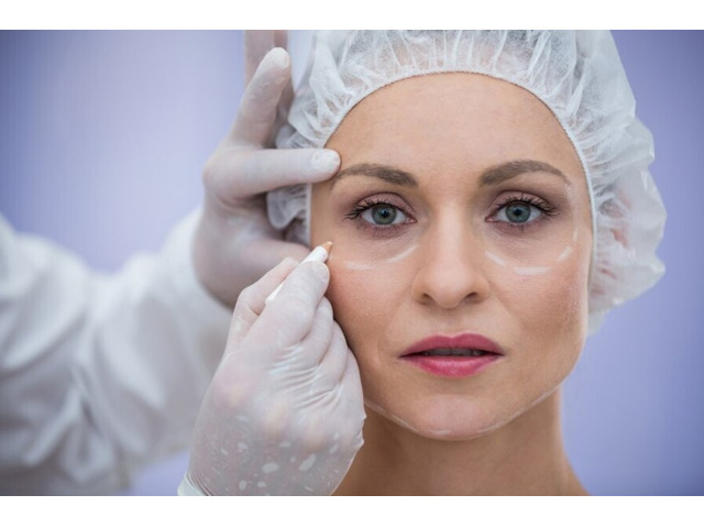 Top Cosmetic Eyelid Surgeons in Miami | Dr. John Martin MD