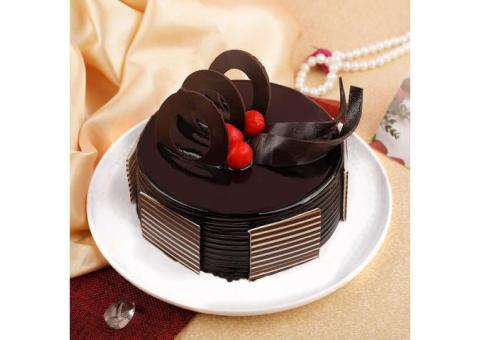 Grab The Offer With Black Forest Cakes Delivery in India From OyeGifts