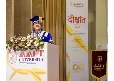 Dr. Prof. Sandeep Marwah Inspires Graduates at AAFT University