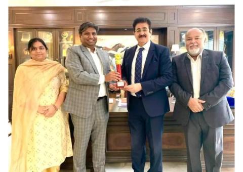 Sandeep Marwah Honoured by Gangotsav for Environmental Contributions