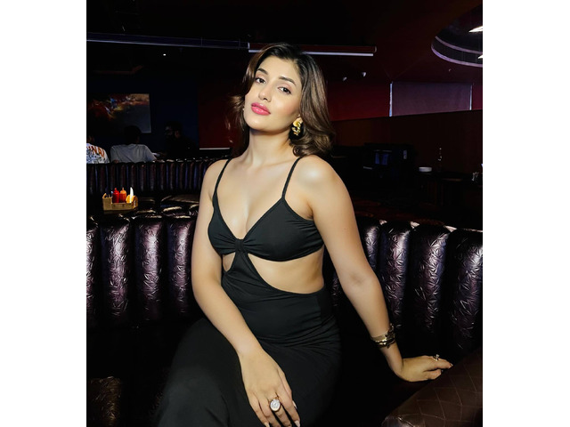 ❤ Call Girls In Lajpat Nagar delhi |-⩺9643077921 ¦⩺ Door Step Top