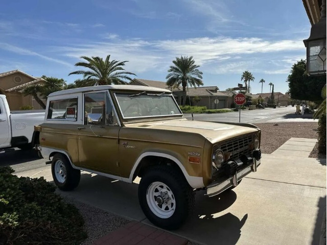 Contact an RV Buyer in AZ for Fast Assistance