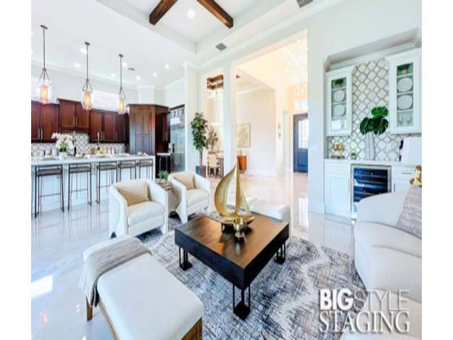 Strategic Interior Presentation for Coastal Property Markets