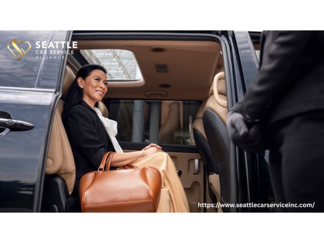 Luxury Limo Service Seattle with Professional Chauffeurs