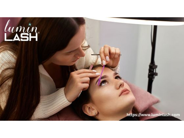 Volume Lash Extensions for a Bold and Glam Look