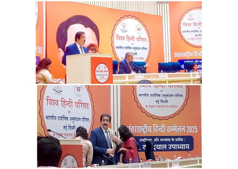 Dr. Sandeep Marwah Honoured for Promoting Hindi Worldwide-Speaks