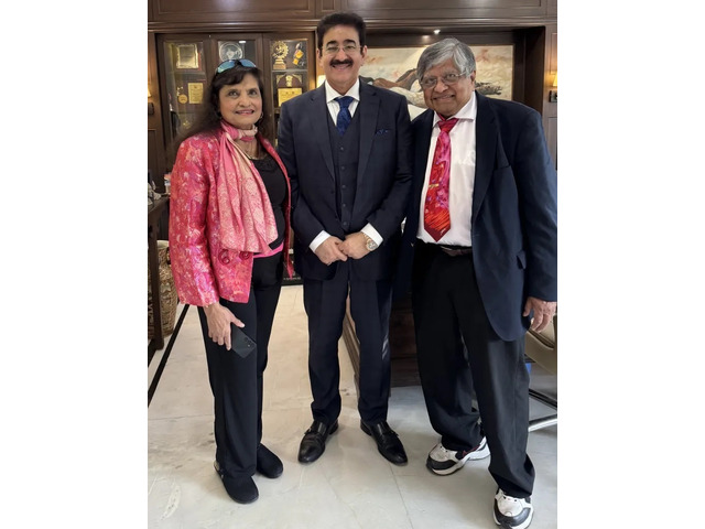 Renowned Singer Madhu Mathur and Dr. Prabhakar Shetty Visit AAFT