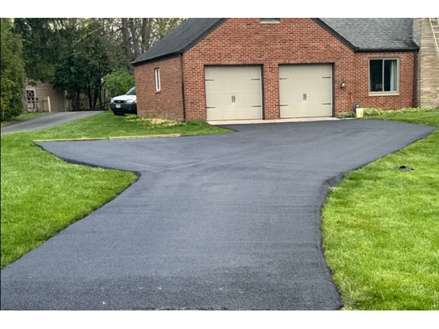 Professional New Asphalt Driveways in Central Ohio – Pave OH