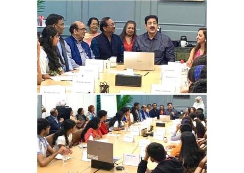 Sandeep Marwah Inaugurates Annual Hindi Debates Organised by UK Hindi