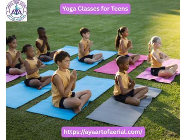 Can Yoga Classes for Teens Help Emotional Balance?