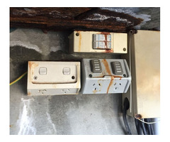 Emergency Electrician in Gold Coast for Commercial Electrical Support