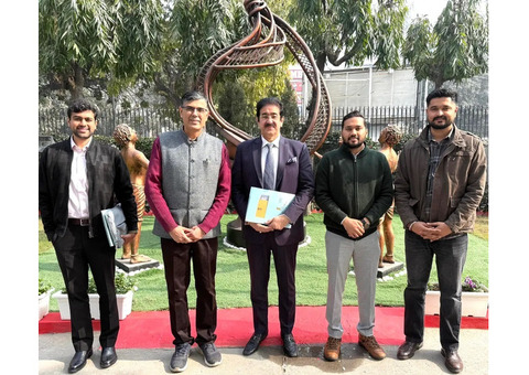 Dr. Sandeep Marwah Reviews Progress of SSD 13 Media Entertainment