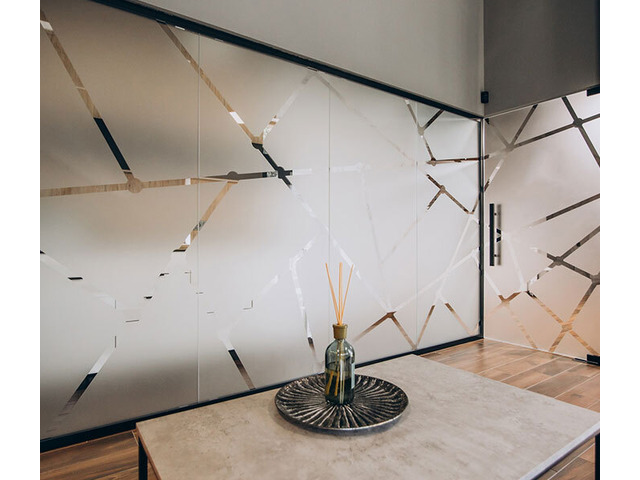 Get Energy-Efficient Switchable Frosted Glass Solutions in Sydney