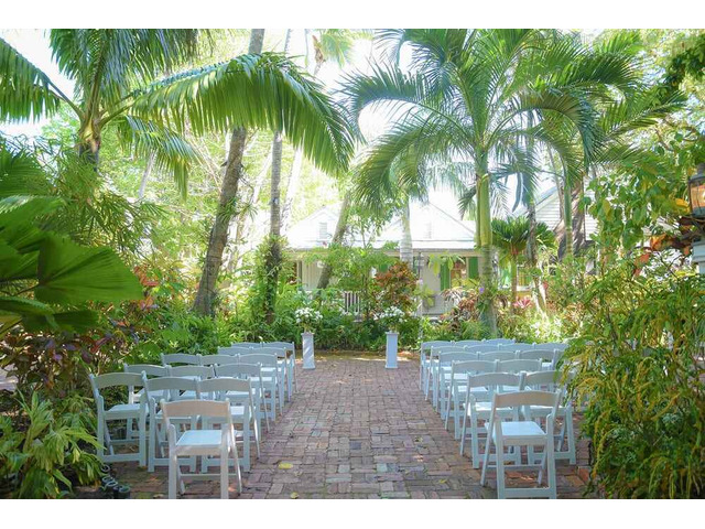 Key West Wedding Planner for Thoughtfully Crafted Island Celebrations