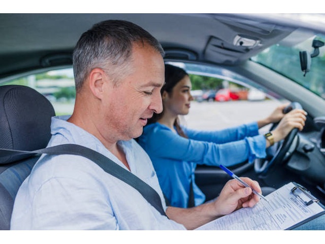 My Licence: Top Driving School in Campbelltown and Maylands