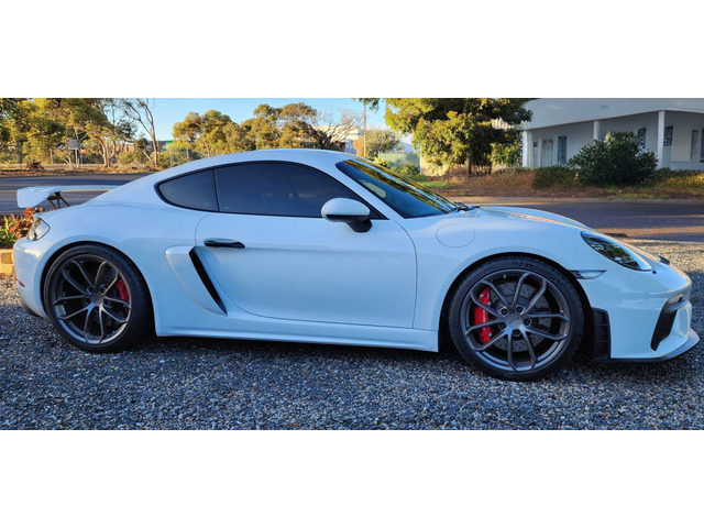 Upgrade Your Ride with Premium Car Tinting for Comfort and Style