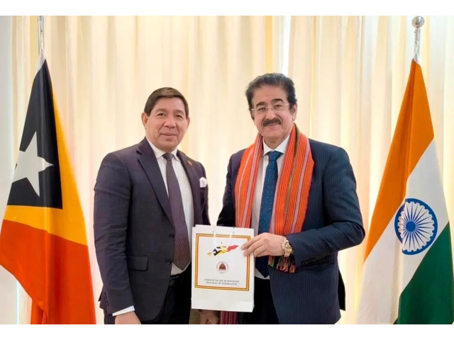 Dr. Sandeep Marwah Honoured by Ambassador of Timor-Leste