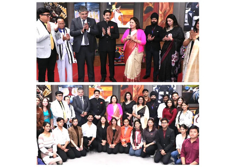 AAFT School of Fine Arts Welcomes Meenakshi Lekhi, Student Exhibition
