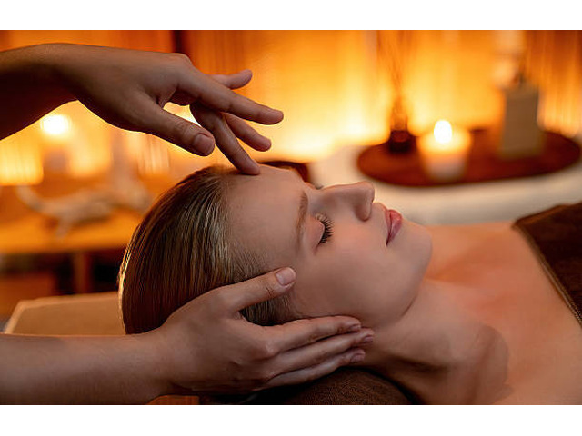 Enjoy a relaxing head massage in Nar Nar Goon for improved sleep