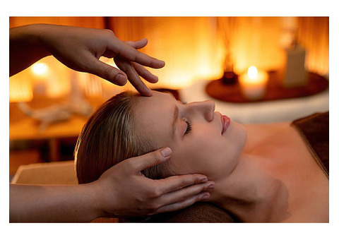 Enjoy a relaxing head massage in Nar Nar Goon for improved sleep