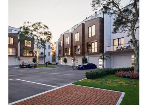 Downtown Sarasota Florida townhome living at 162 Audubon Place