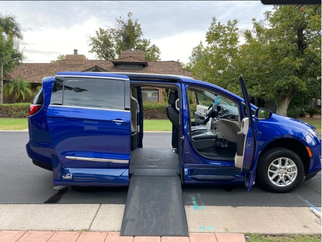 Wheelchair accessible vans for sale in AZ built for mobility