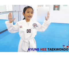 TKD teaches white belt students how 2make a strong fist properly