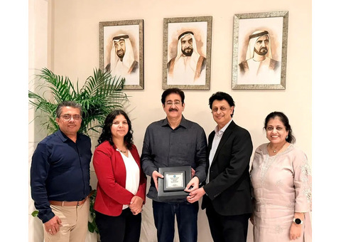 Dr. Sandeep Marwah Honoured in Dubai on His Nomination as Brand