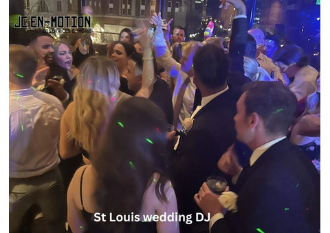 Top St Louis Wedding DJ Services to Elevate Your Celebration