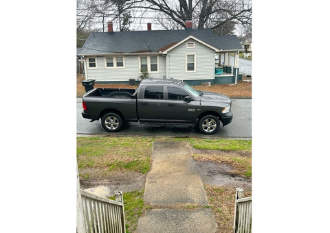 This Truck for Cheap prices and you can get it installments