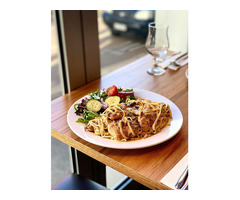 A Warm & Welcoming Dining Experience for the Whole Family