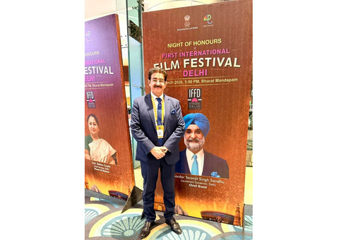 Sandeep Marwah Attends Grand Closing Ceremony of 1st International