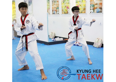 TKD coaches encourage students 2aim high n accomplish big goals